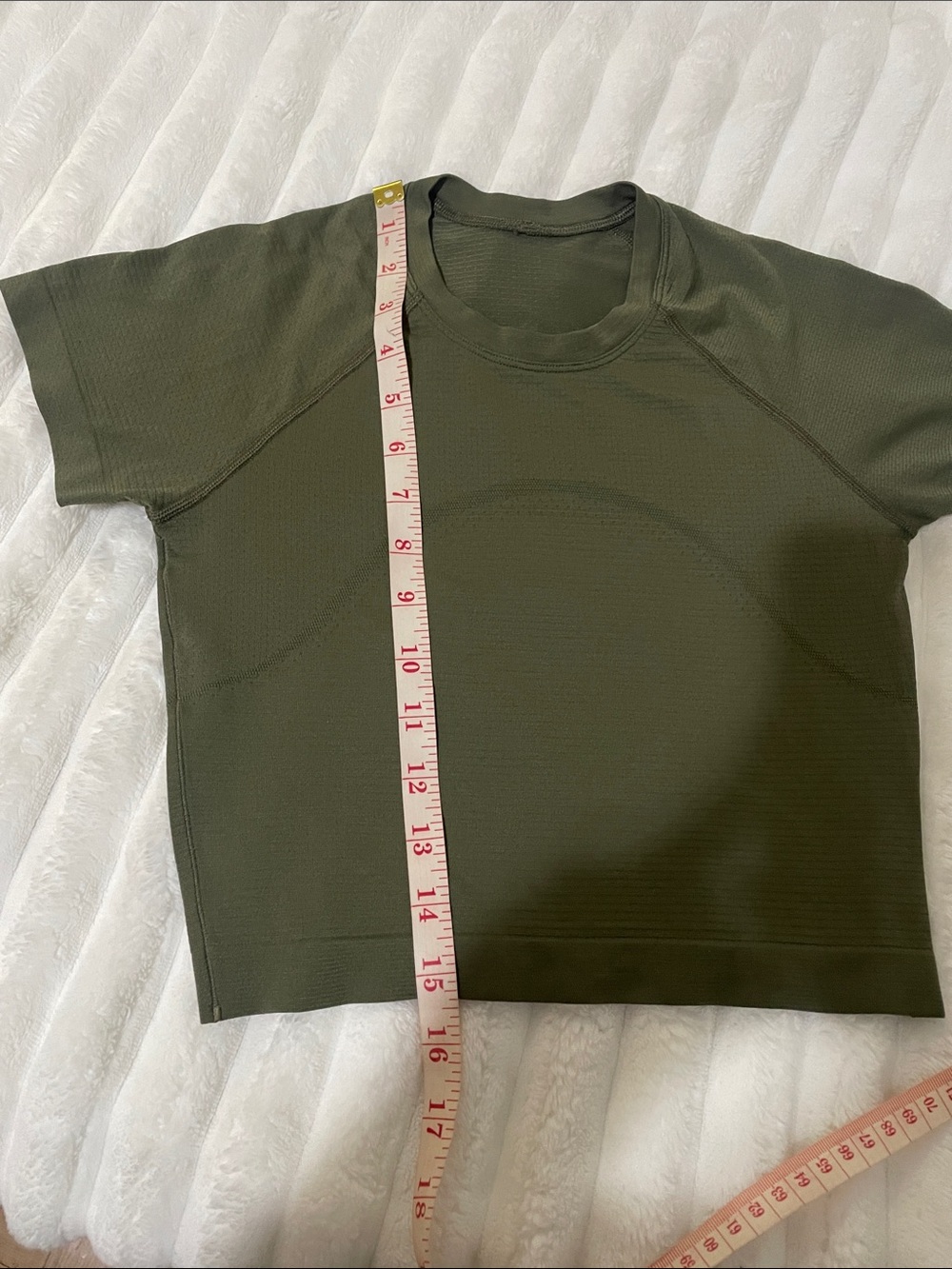Lululemon Olive Green Seamless Ribbed Crop Tee - Women - Picture 13 of 13